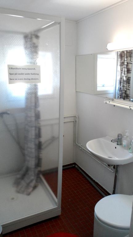 Hotel Nordlys Oqaatsut Eksteriør billede