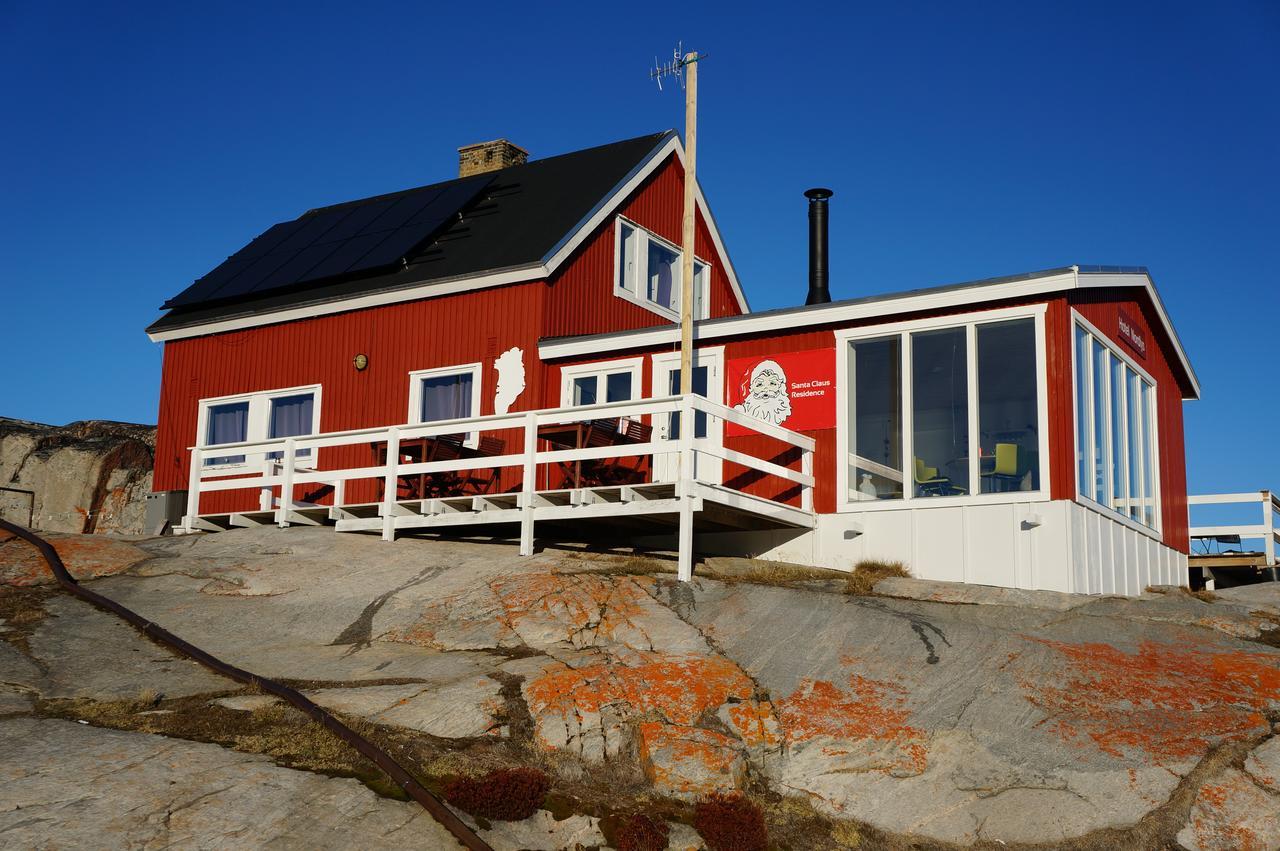 Hotel Nordlys Oqaatsut Eksteriør billede