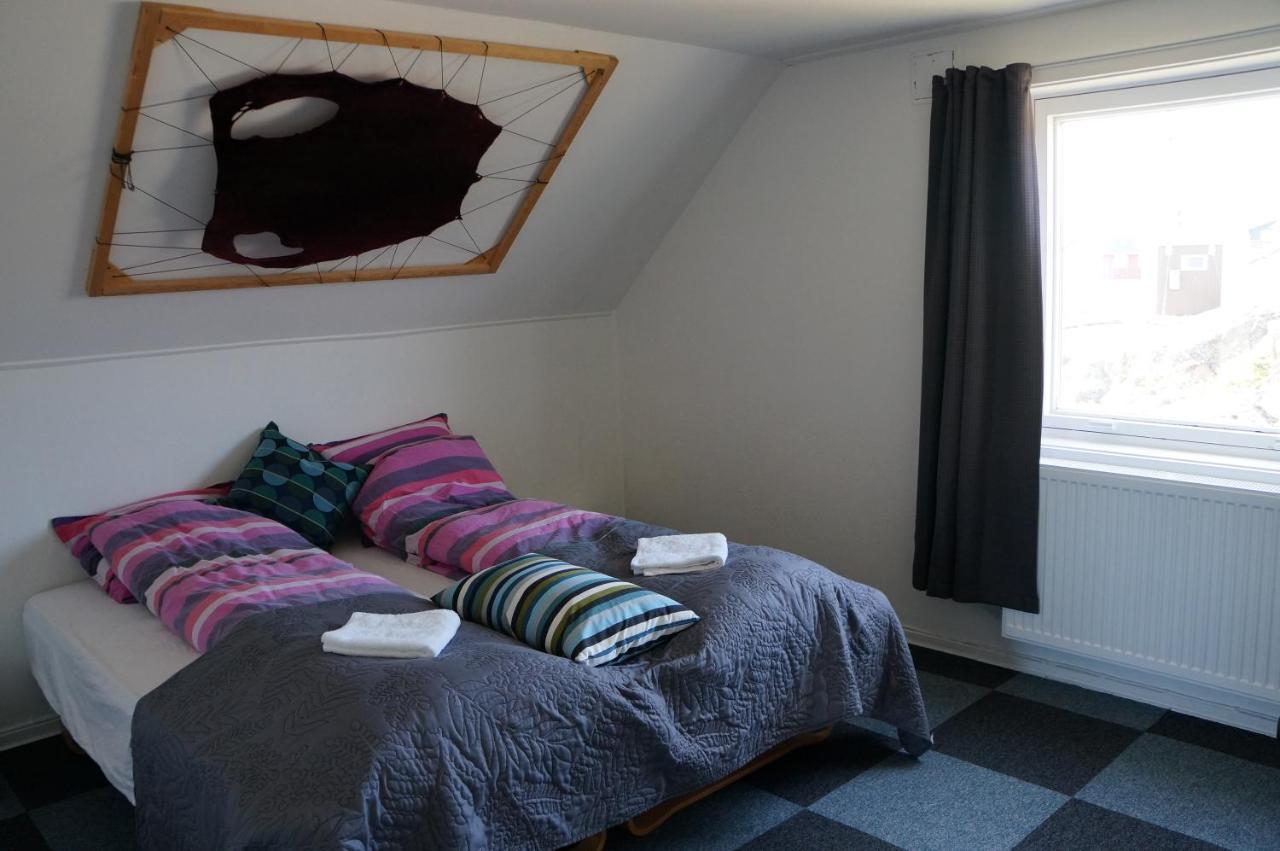 Hotel Nordlys Oqaatsut Eksteriør billede