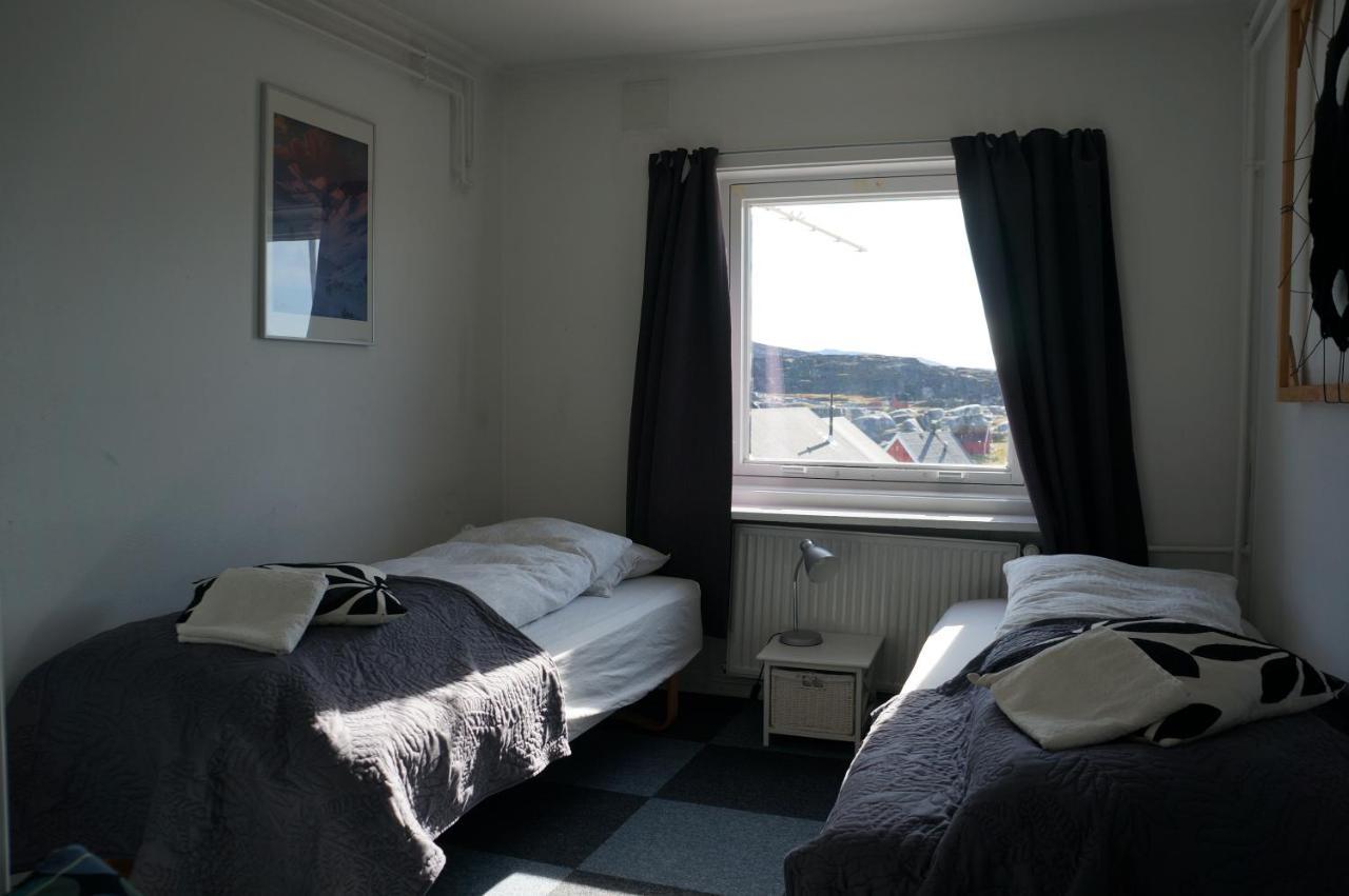 Hotel Nordlys Oqaatsut Eksteriør billede
