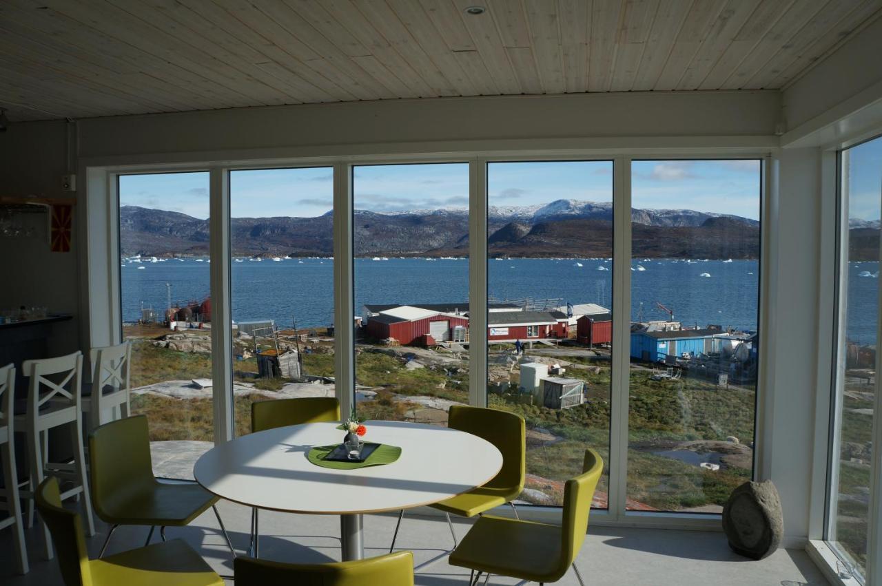 Hotel Nordlys Oqaatsut Eksteriør billede